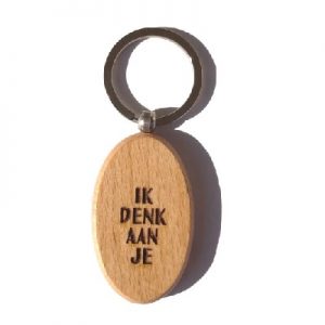 Sleutelhanger hout - Ik denk aan je