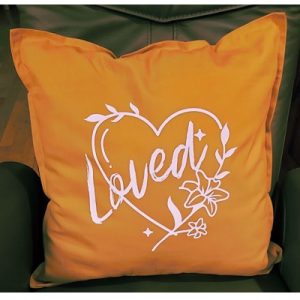 Sierkussen - Loved hart wit - oker
